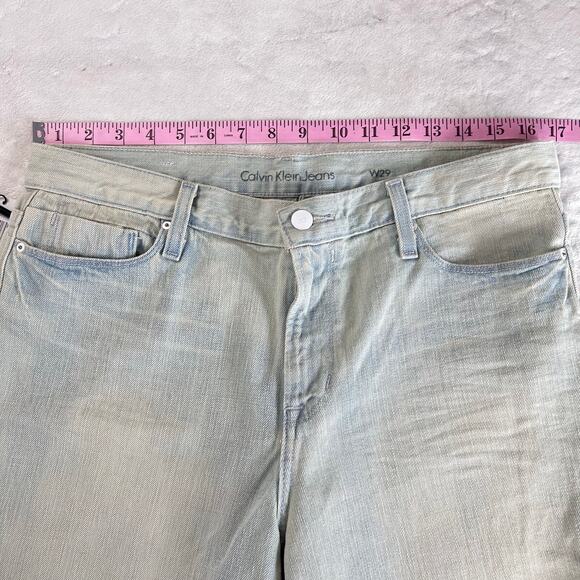 Calvin Klein jean shorts Jorts Women’s sz 29 Denim Stonewash NWT Casper Blue - Picture 4 of 9